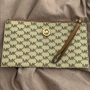 Michael Kors Wristlet